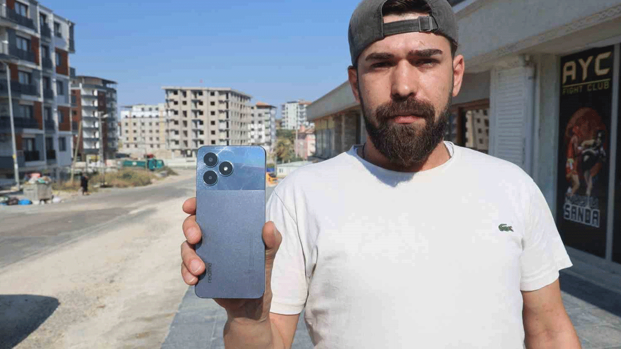 'Hatıraları buradadır’ deyip o gencin peşine düştü! Telefon için seferber oldu!