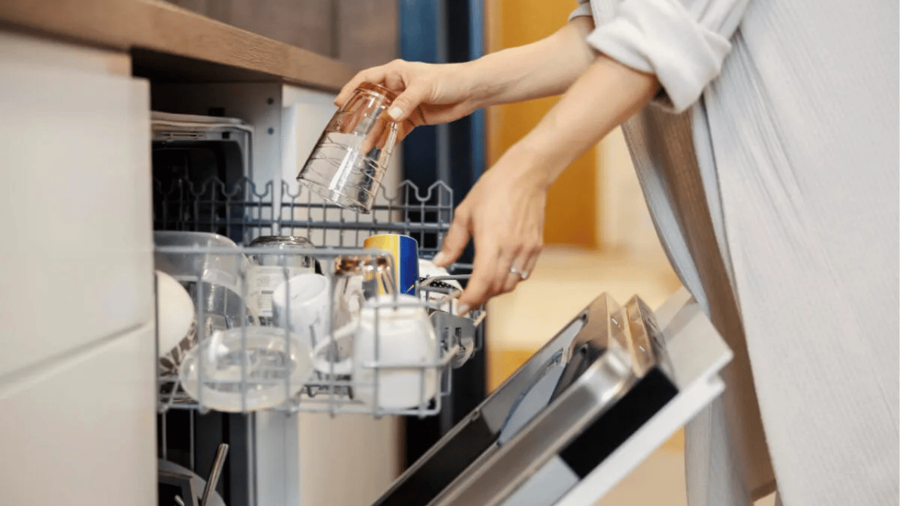 Herkes tasarruf ettiğini sanıyordu: Gece çalışan bulaşık makinesi zarar ettiriyor