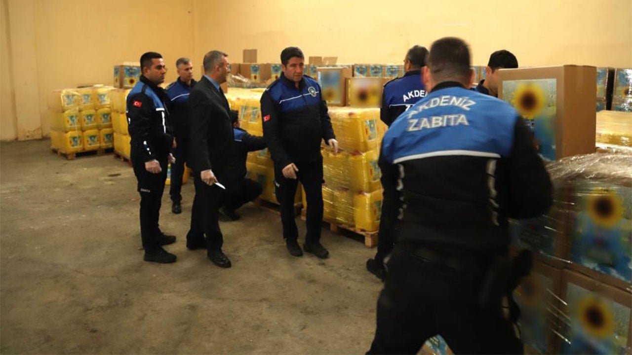 Hileli ürün ve dolandırıcılıkta zirve. Yağa "Su katmayı" da başardık