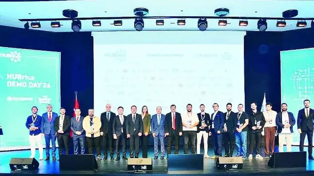 HUBrica ile girişimcilere tam destek: Halkbank’tan 100 bin liralık ödül