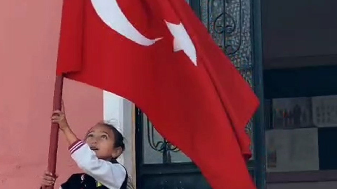 İnanması güç ama gerçek! Bu okulda yalnızca 1 öğretmen ve 1 öğrenci var