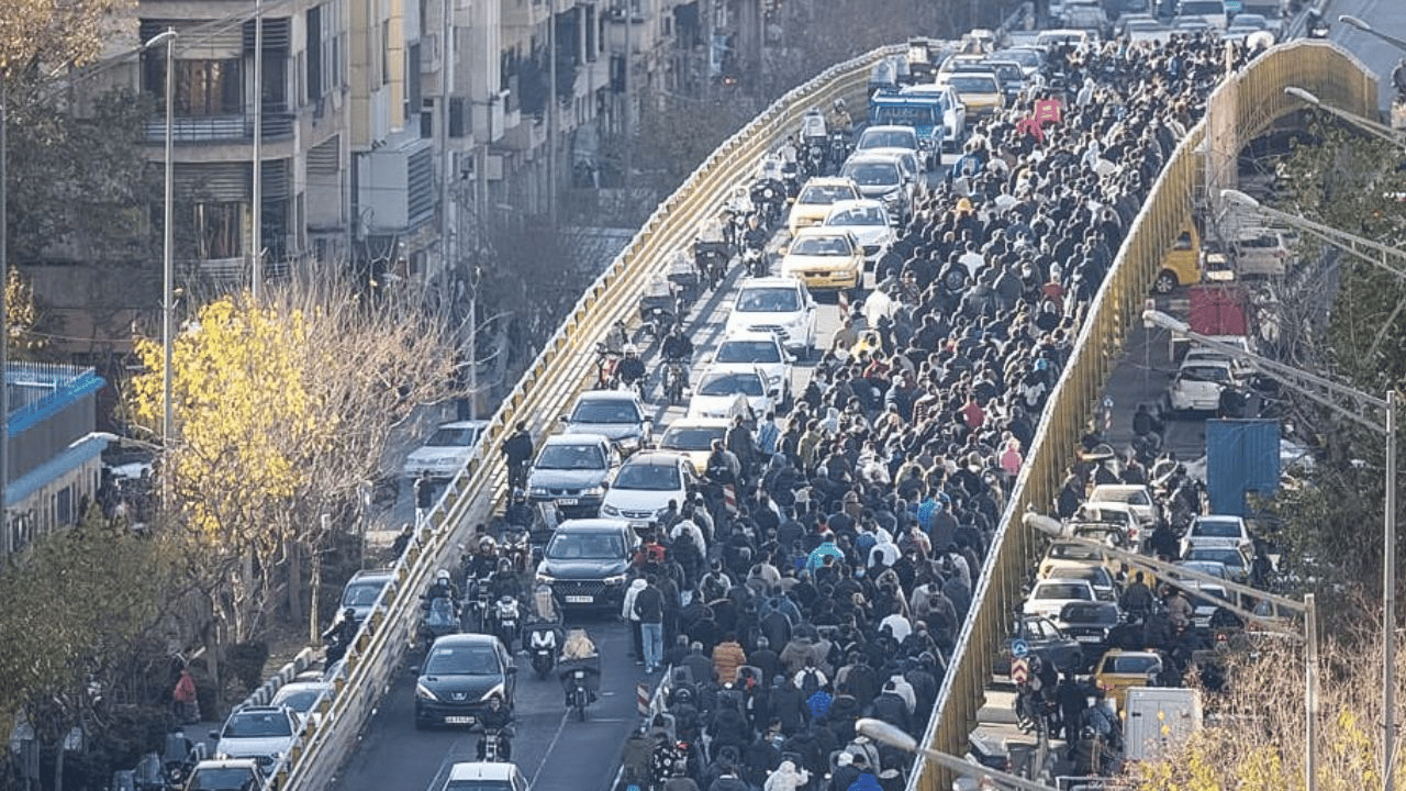 İran'da protestolar şiddetleniyor! Can kaybı yükseldi
