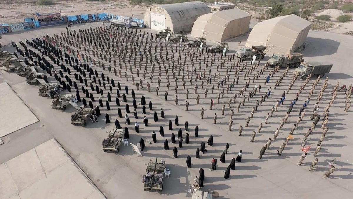 İran’ın Hürmüz Boğazı’nda dev tatbikatı başladı!