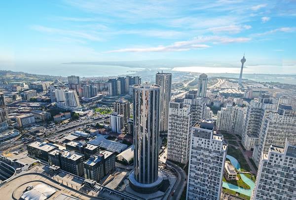 İş dünyasının prestijli adresi Kristal Kule'de teslimler başladı