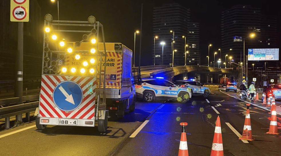 İstanbul’da bazı yollar trafiğe kapalı