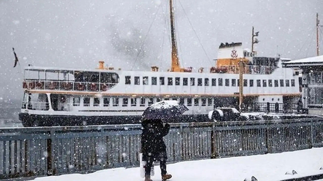 İstanbul'da deniz ulaşımı durdu: Vapur seferleri iptal!