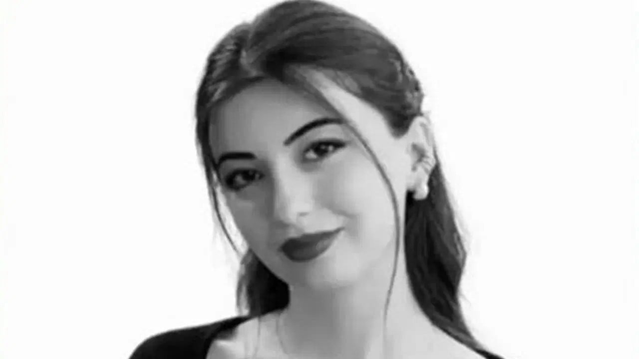 İzmir'deki trafik kazasında ölen genç doktor, son yolculuğuna uğurlandı