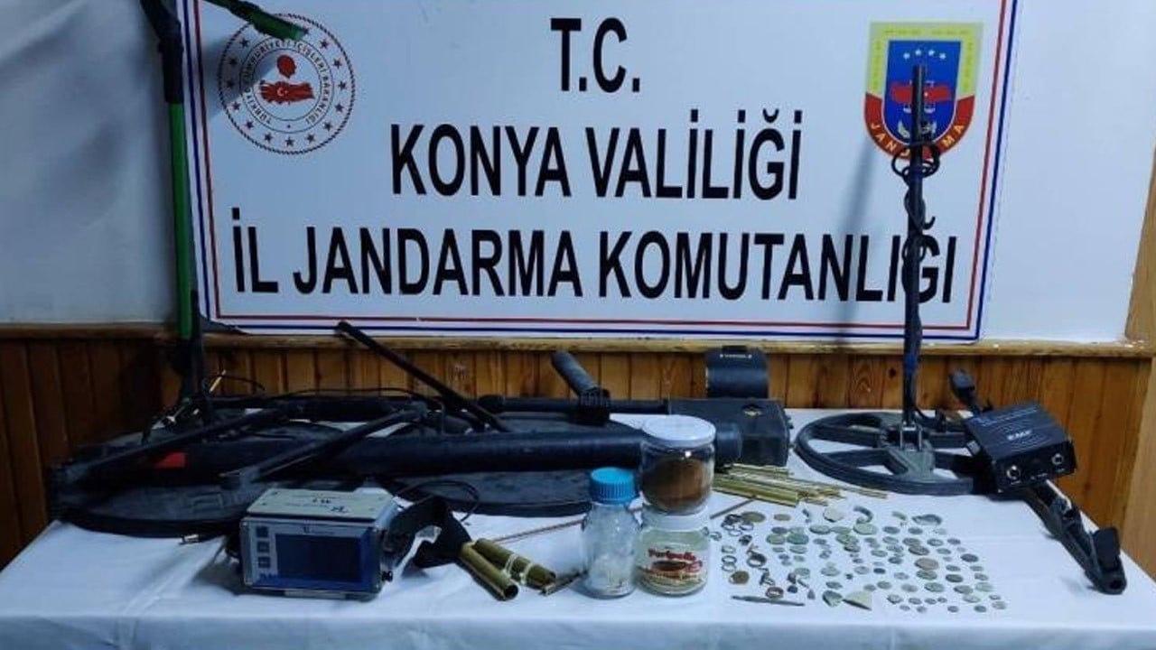 Jandarma operasyonunda tarihi eserler ele geçirildi