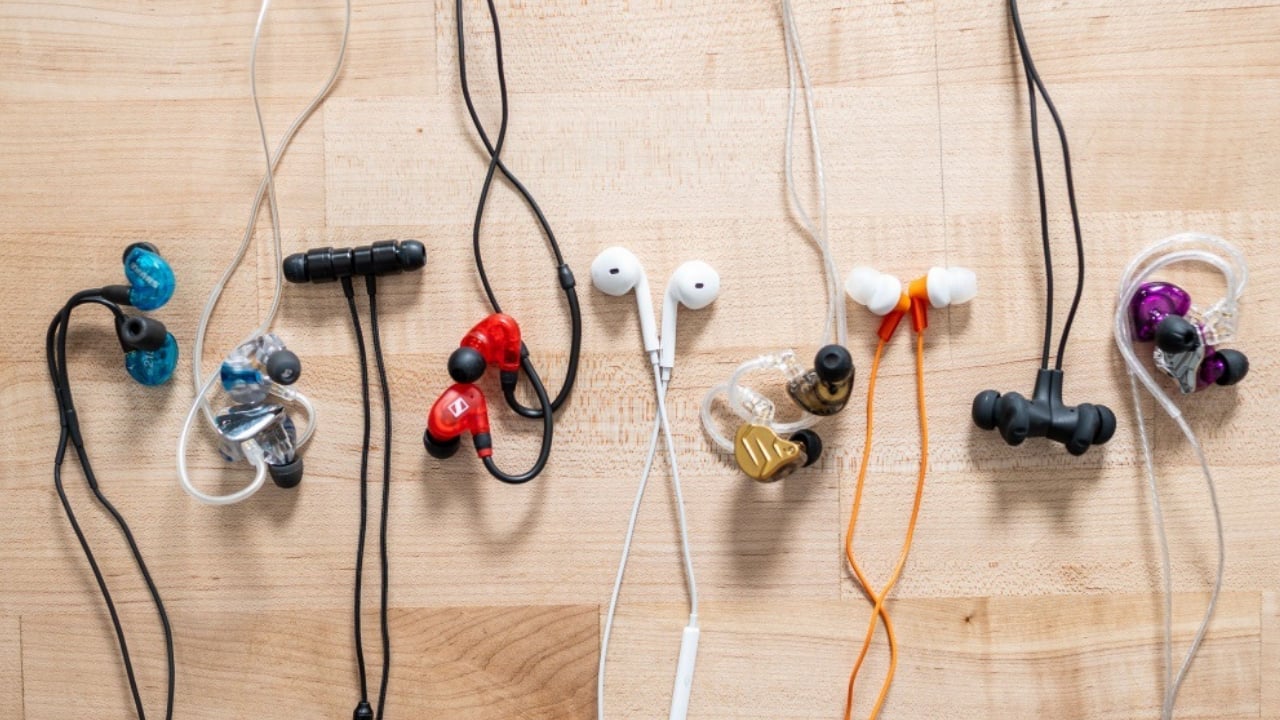 Kablosuz kulaklık dönemi bitiyor mu? Kablolu kulaklıklar geri döndü