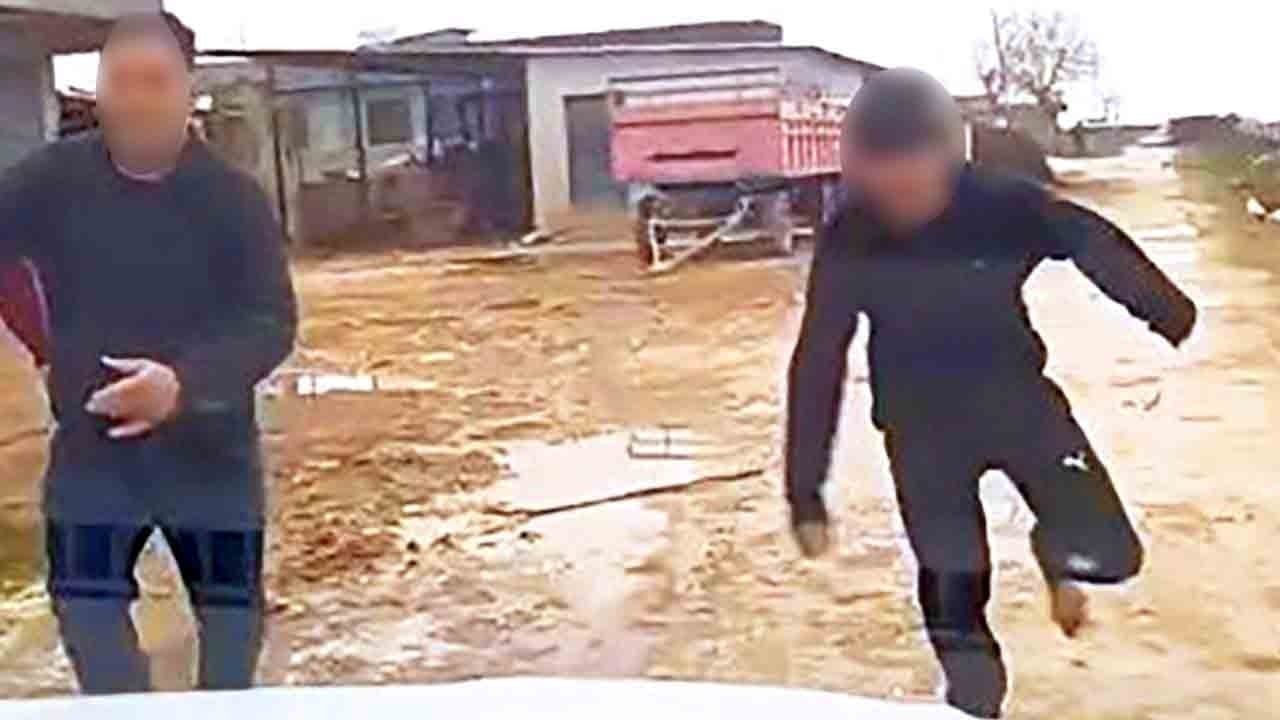 Kaçak elektriğe müdahale eden ekiplere yine saldırdılar!