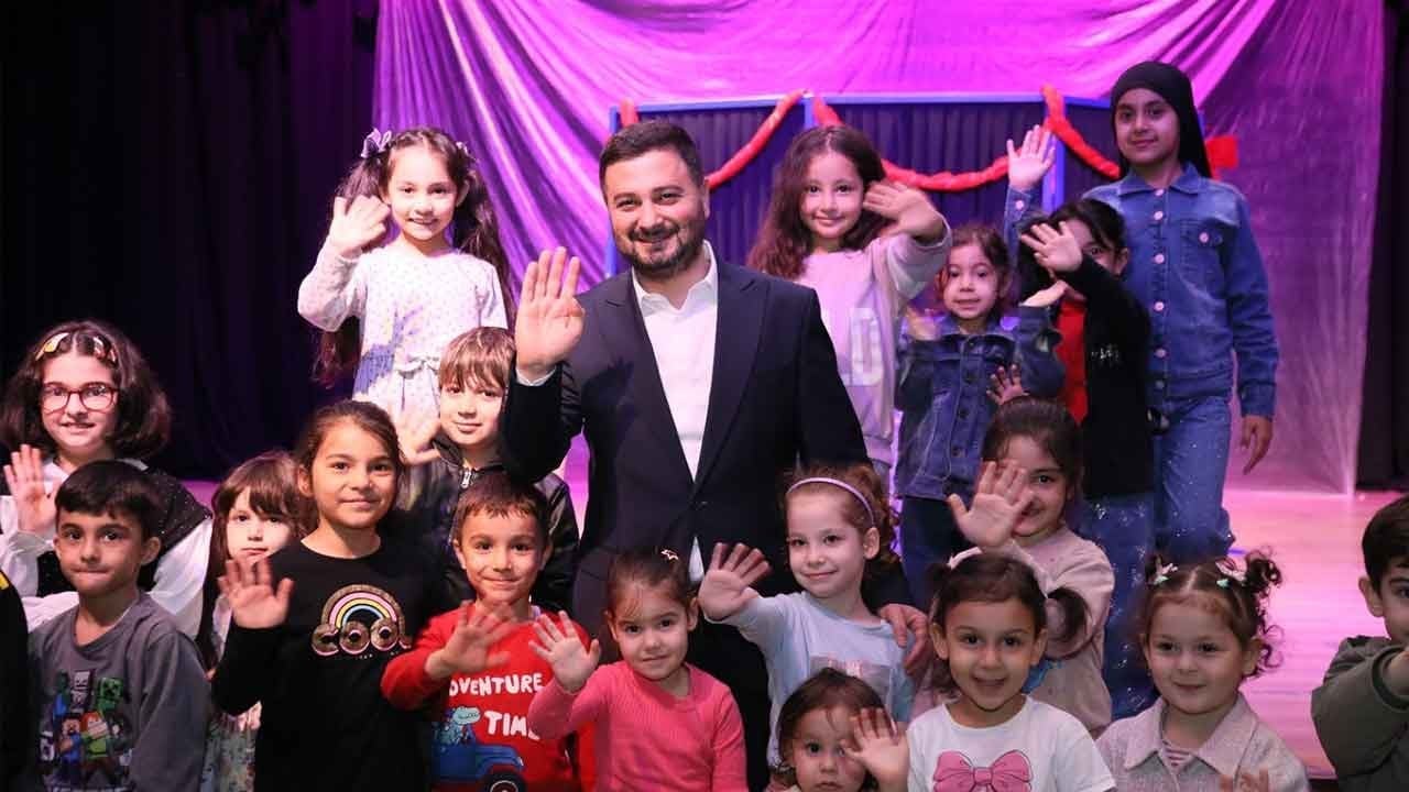 Kağıthane'de sanat rüzgarı esiyor! 2026-2027 sezonu yıldızlar geçidine sahne olacak!