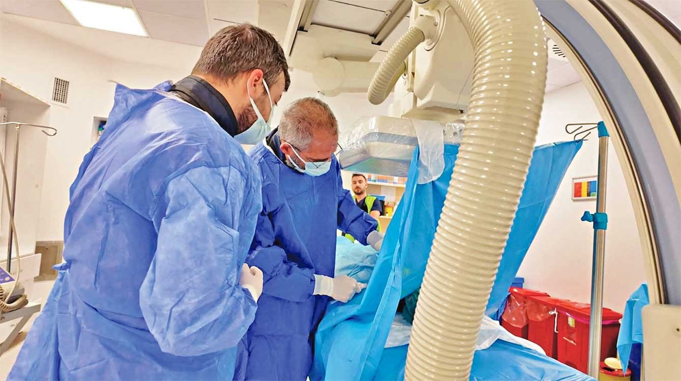 Kalp pili implantasyonu işlemleri başladı