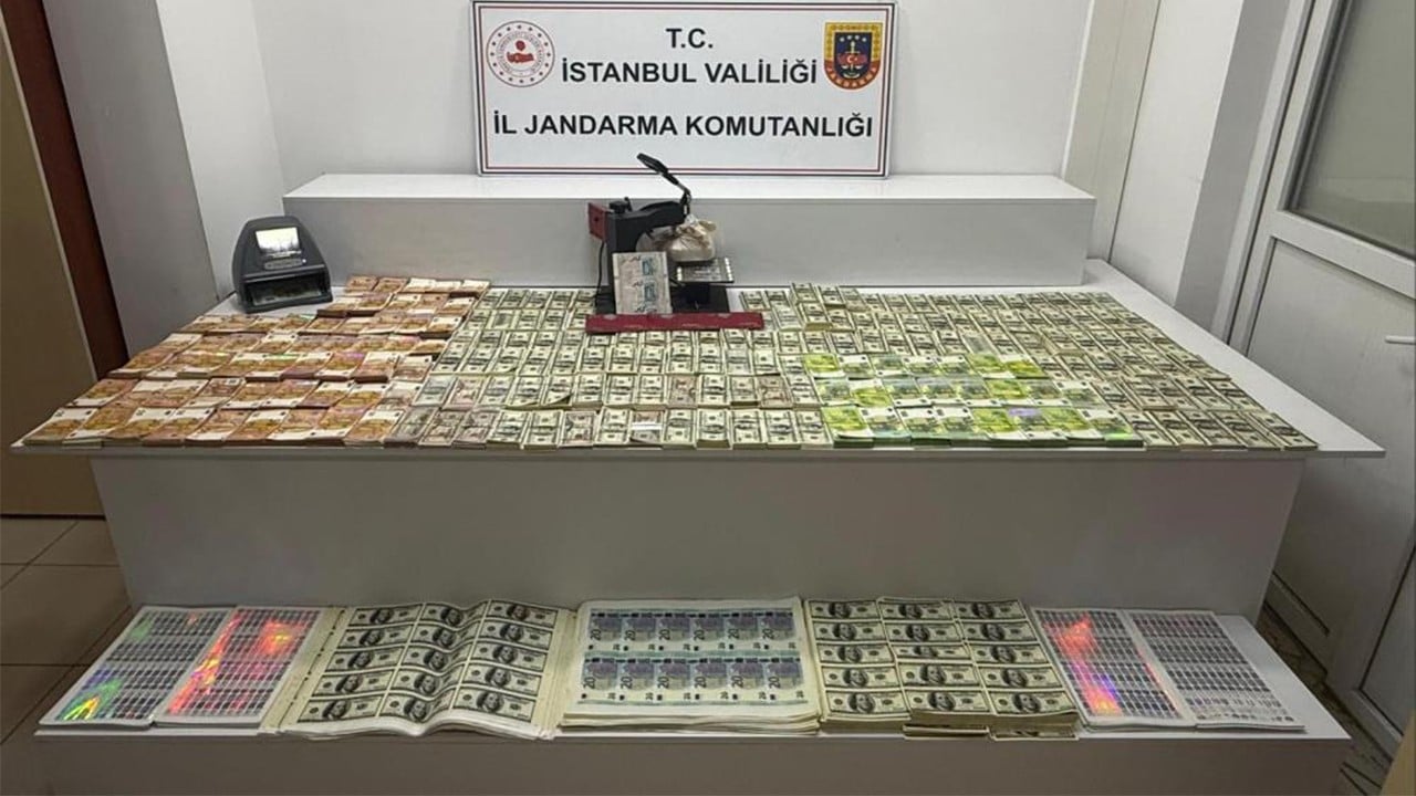 Kalpazanlara suçüstü: Milyonlarca sahte döviz ele geçirildi