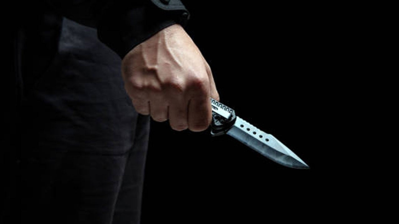 Kan donduran olay! Ağabey kardeşinin boğazını kesti