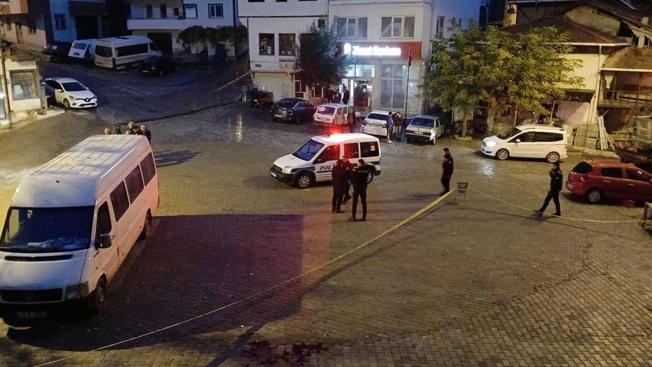 Kan donduran olay! Baba ve oğlu sokak ortasında öldürüldü