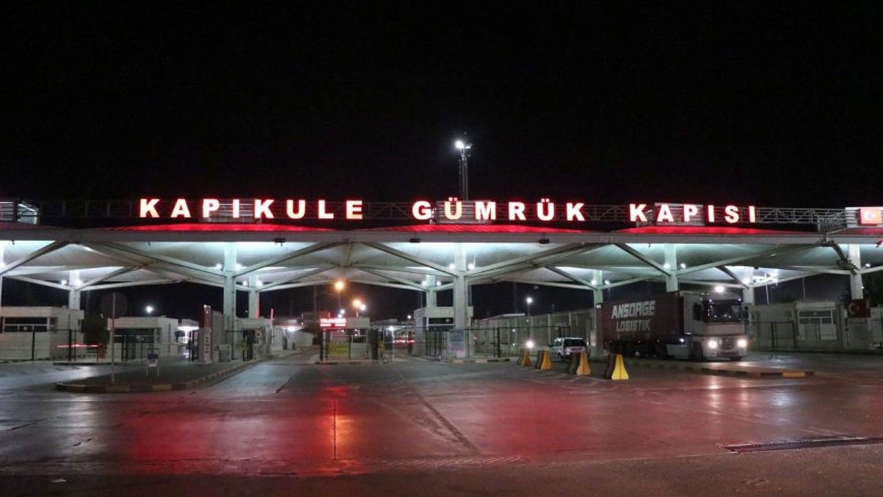 Kapıkule’de acı olay! Emekli polis tırında ölü bulundu