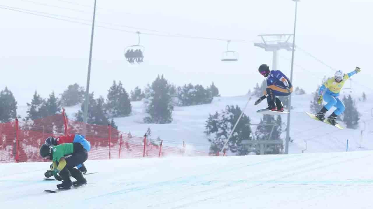 Kar rekoru Palandöken’de: Kayak keyfi dorukta