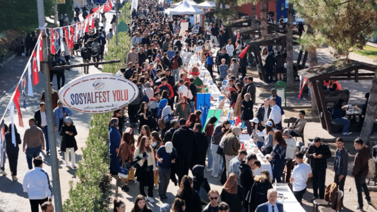 Karabük Üniversitesi'nde festival coşkusu
