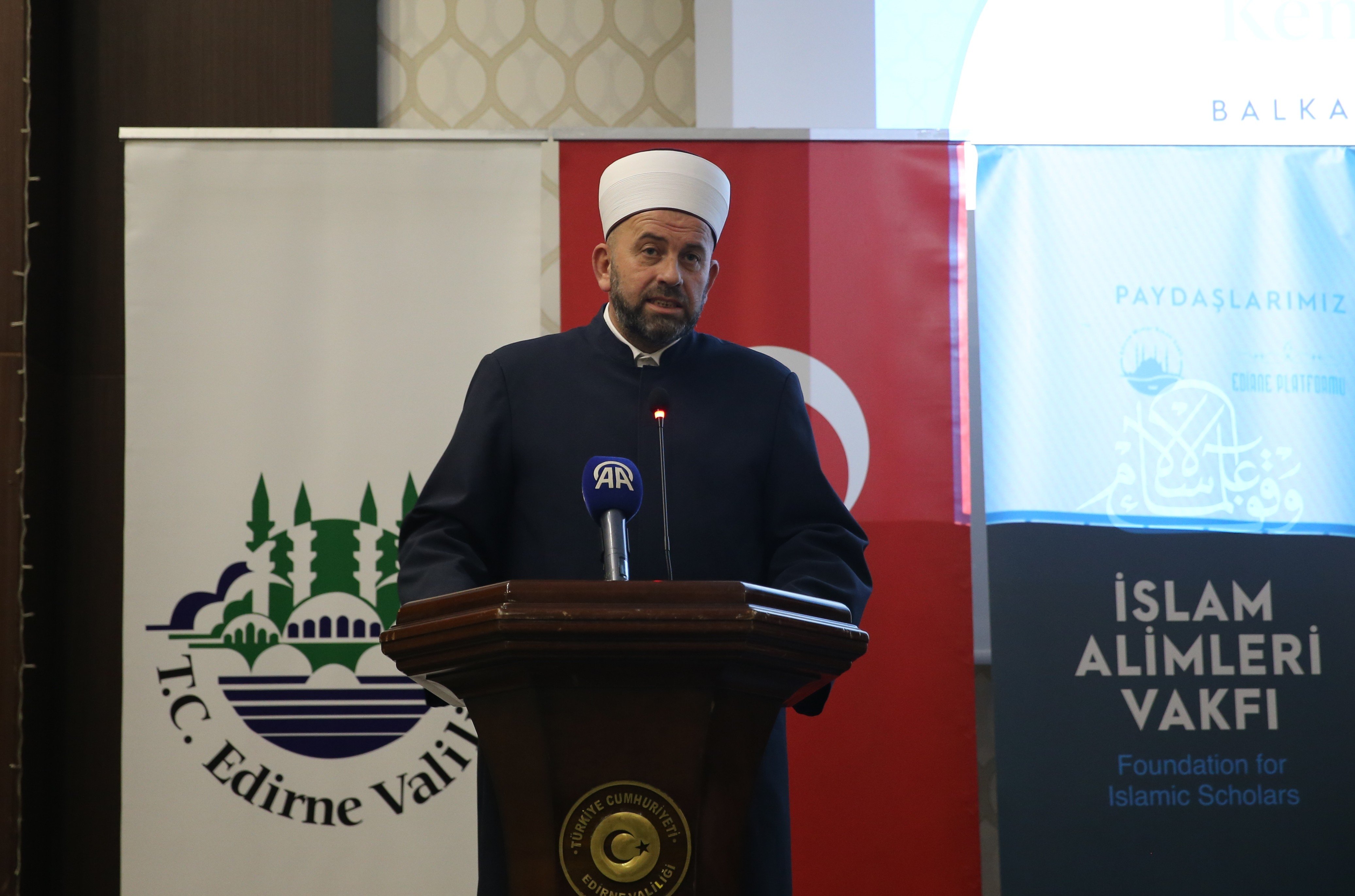 "Karadağ’da Türklere vize uygulamak hazırlanan bir projedir"