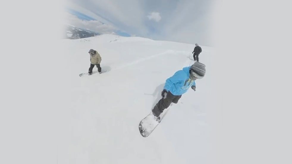 Karadeniz yaylalarında nisan ayında snowboard keyfi