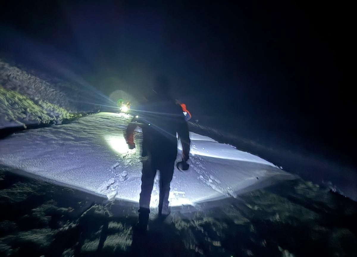 Karda mahsur kaldılar! AFAD ve jandarma zamanında yetişti