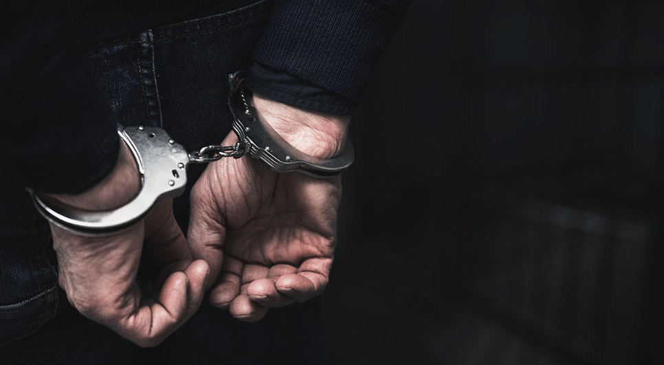 Kardeşinin kimliğini kullanan FETÖ firarisi yakalandı! ‘Cenazem var’ dedi, otelden kaçtı ama polisten kaçamadı