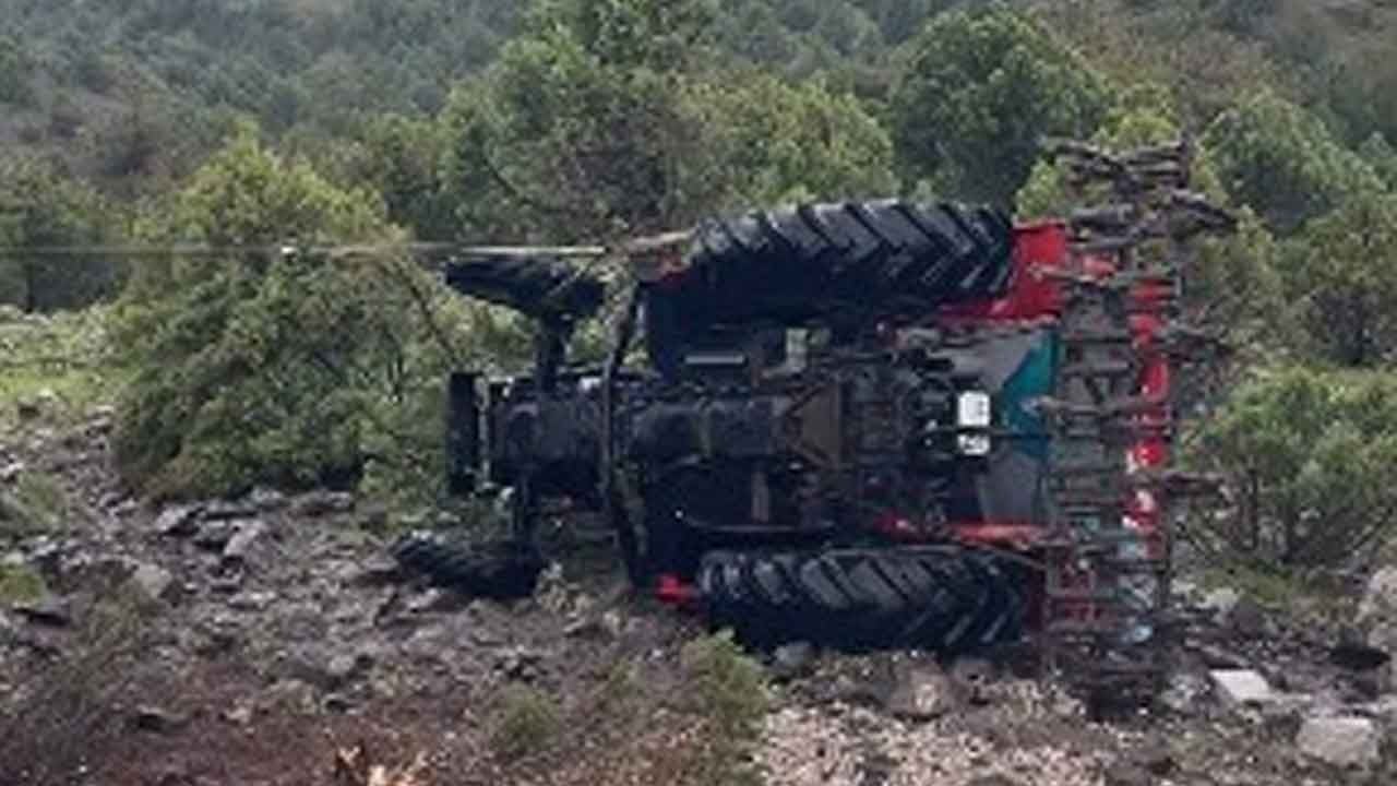Kargı'da can pazarı! Traktör şarampole yuvarlandı, ortalık savaş alanına döndü!