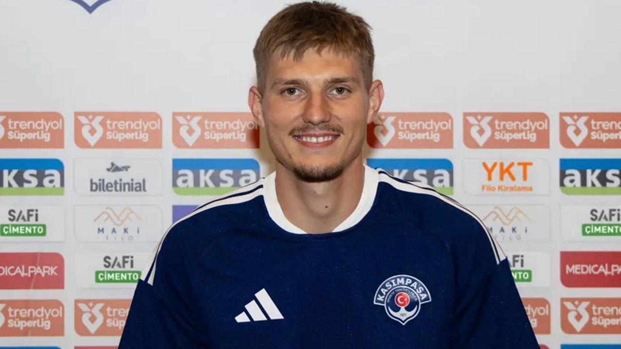 Kasımpaşa golcüsünü bırakmadı! Adrian Benedyczak’ın bonservisi alındı