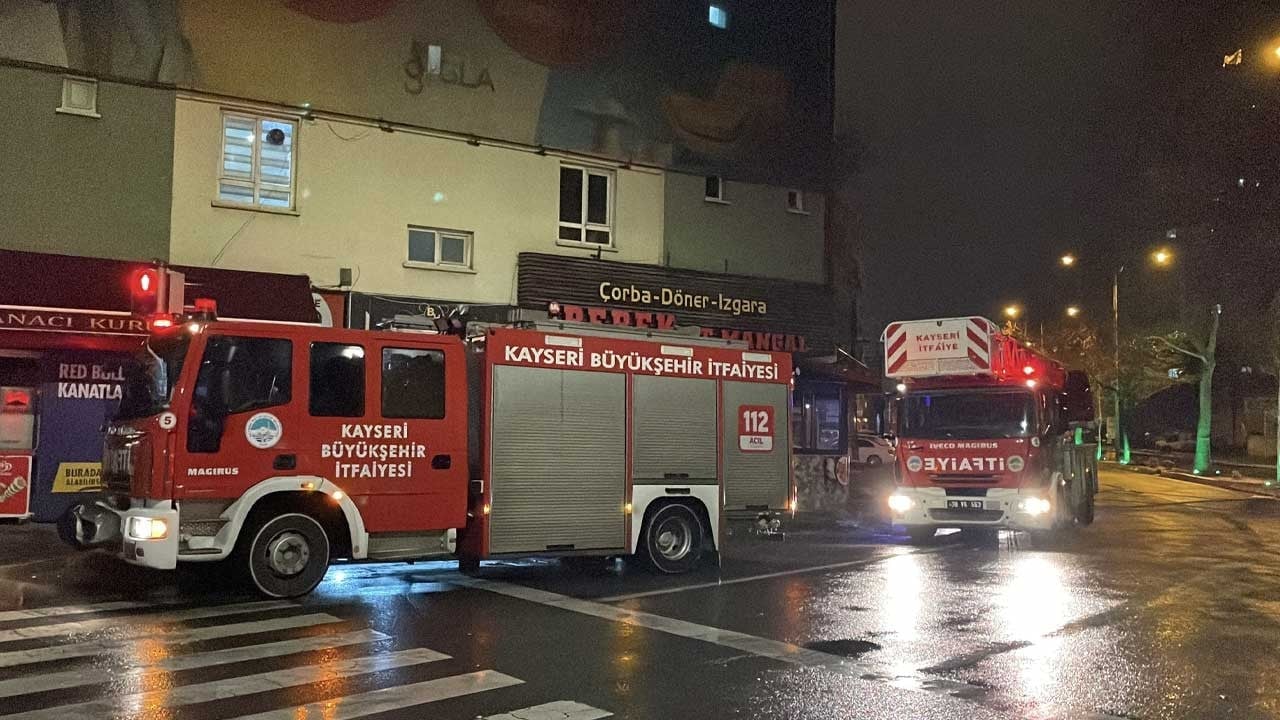 Kayseri'de bir otelde çıkan yangın söndürüldü