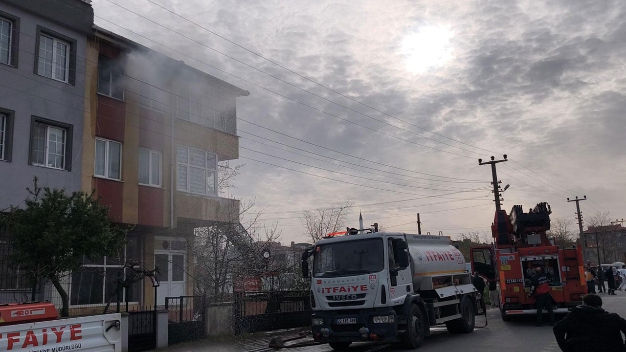 Keşan’da dehşet veren olay! Babasını arayıp "Evi yaktım" dedi