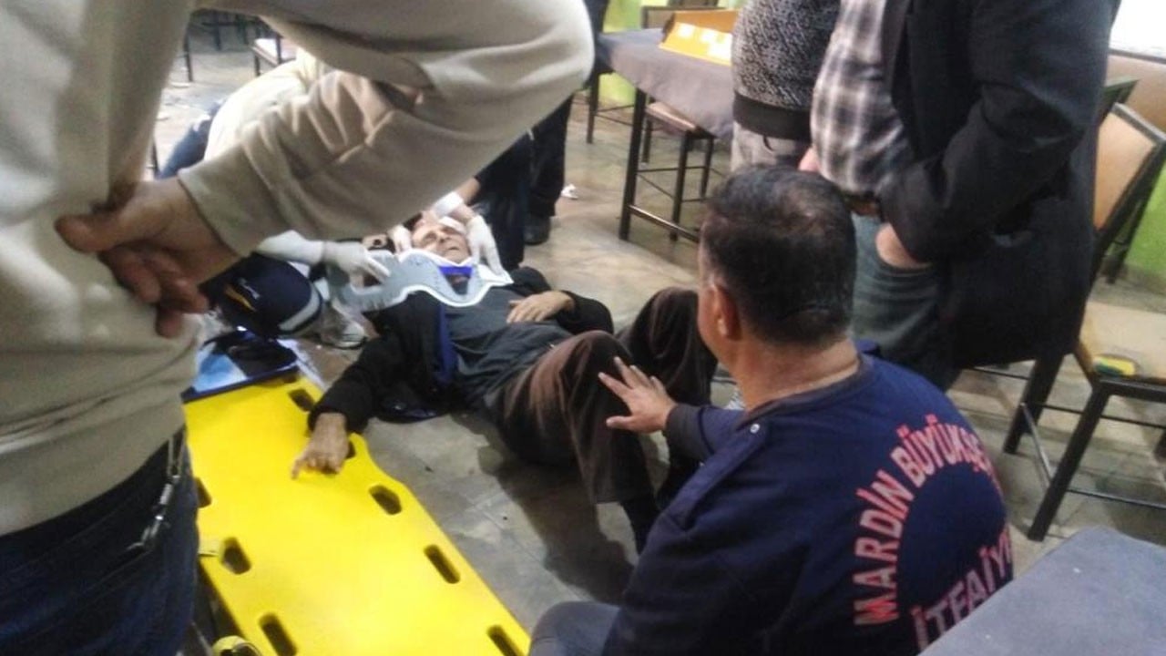 Kıraathanede ölümden döndüler