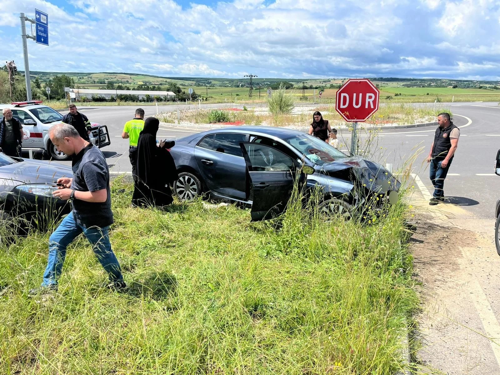 Kırklareli'nde iki otomobil çarpıştı: 6 yaralı