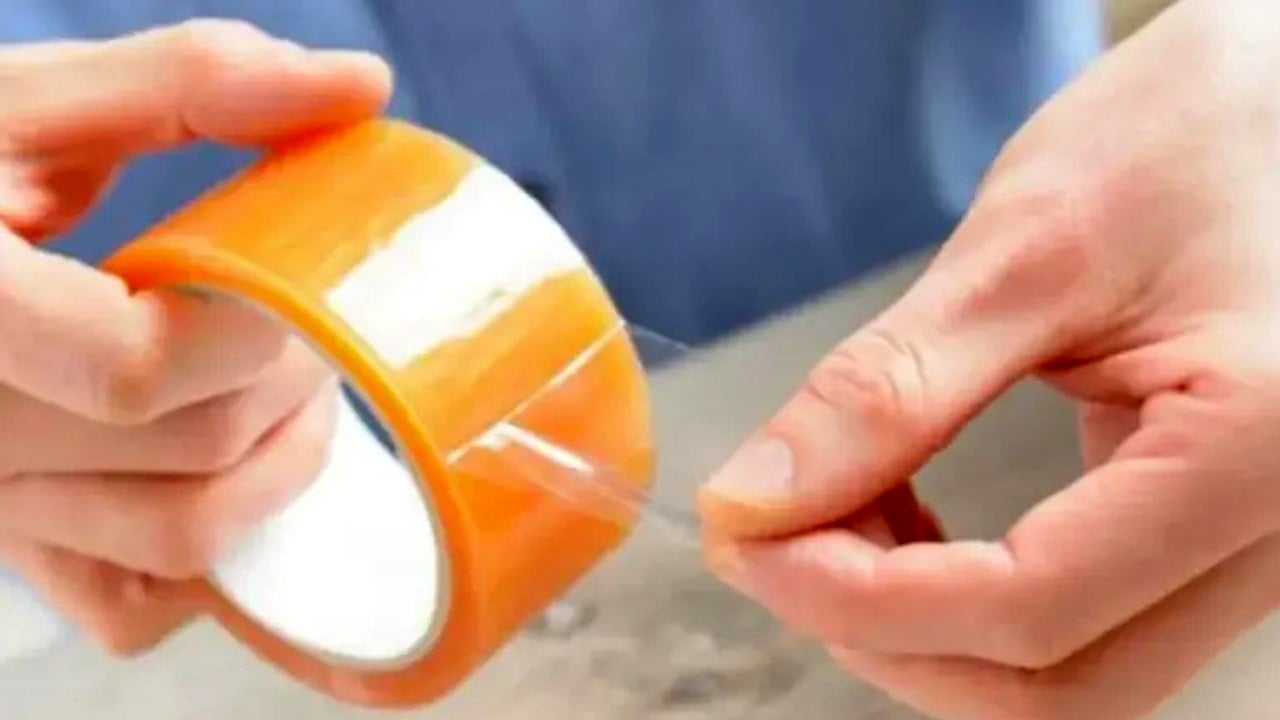 Kış faturalarını yarıya indiren sır: Tek bir koli bandı yetiyor