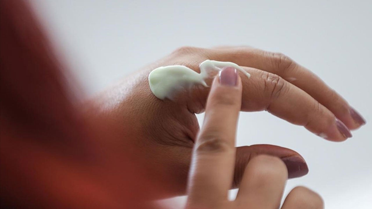 Kışın güneş yok sanıyoruz ama… Cildiniz risk altında