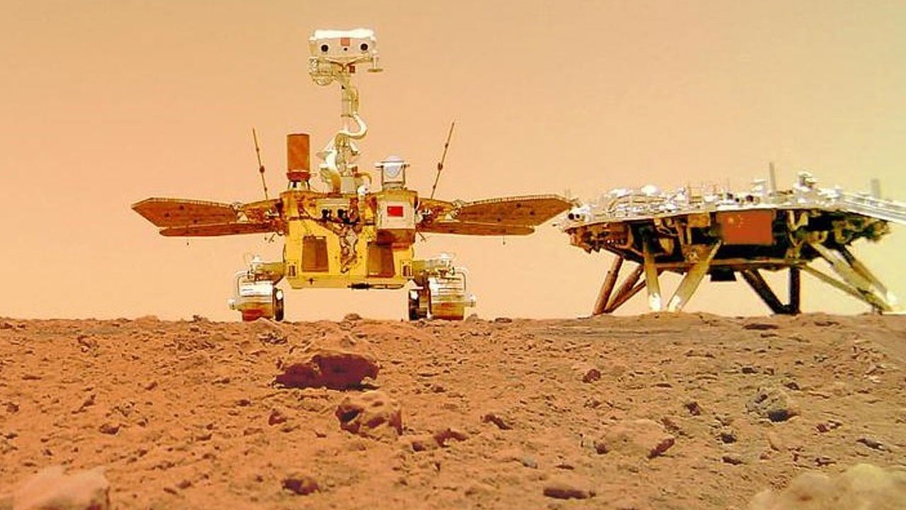 Kızıl Çin gözünü kızıl gezegene dikti: Mars'a yolculuk 2028'de başlıyor!