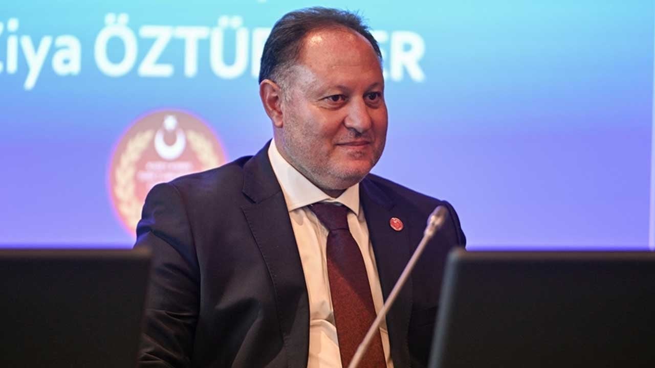 KKTC Meclis Başkanı Öztürkler, Kıbrıs'taki sorunları anlattı