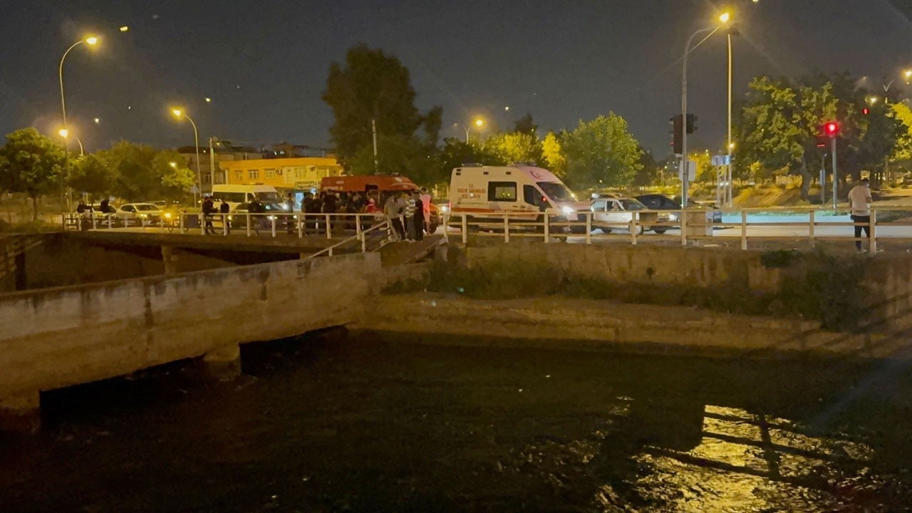 Korkunç olay! 25 yaşındaki genç sulama kanalına düşüp akıntıya kapıldı