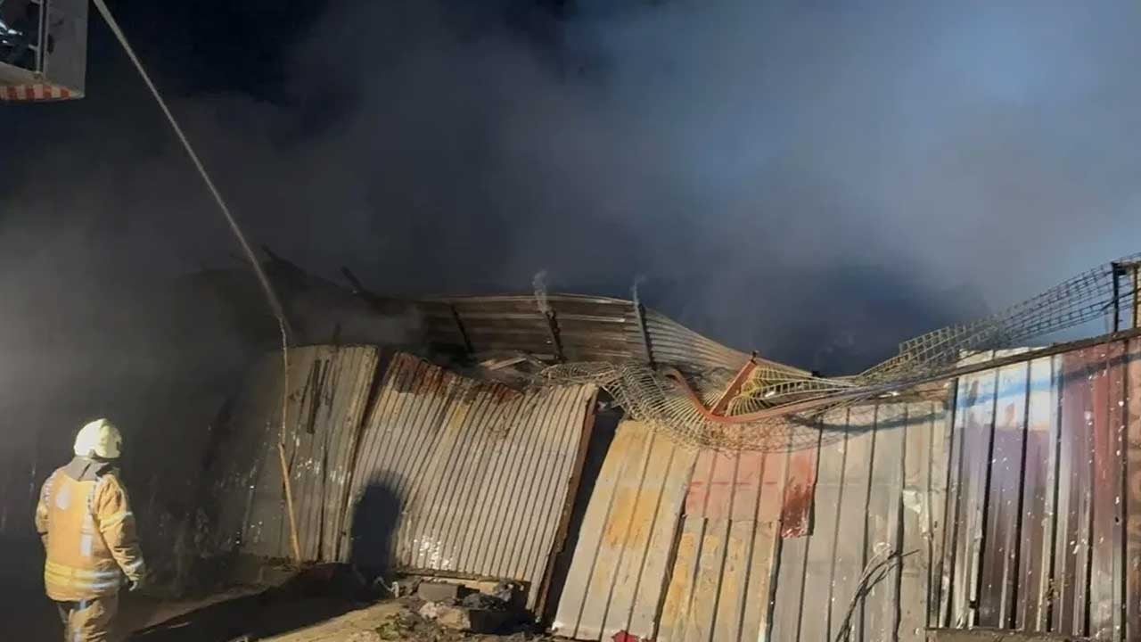 Küçükçekmece'de Halı Yıkama Atölyesinde Yangın! Can kaybı yaşanmadı