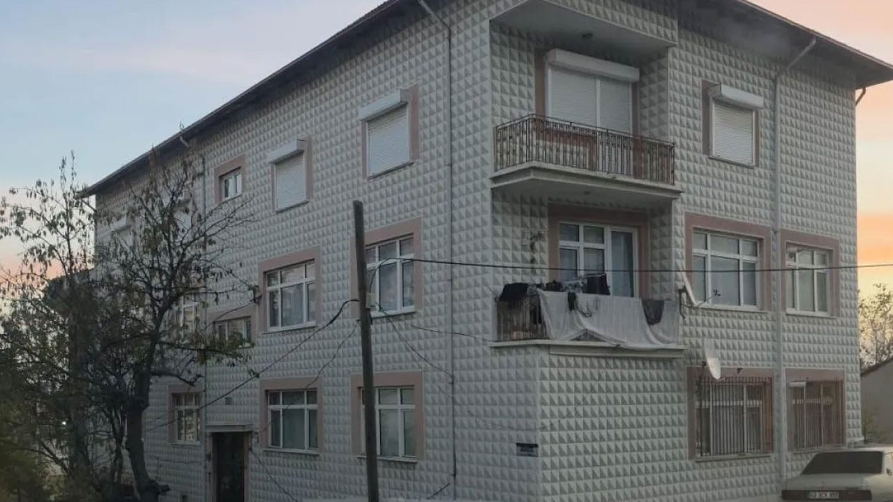 Kütahya’da korkunç olay! Bebeğini havalandırma boşluğuna attı