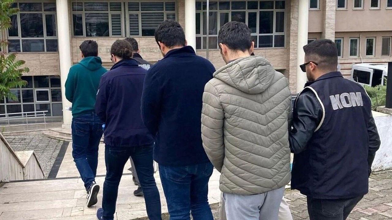 Manisa'da FETÖ operasyonu: 21 mankurt tutuklandı, 22.5 milyonluk malvarlığına el konuldu!