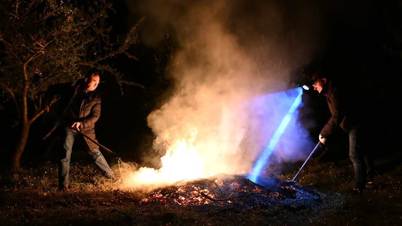 Manisa’da üreticilerden ‘zirai don' nöbeti