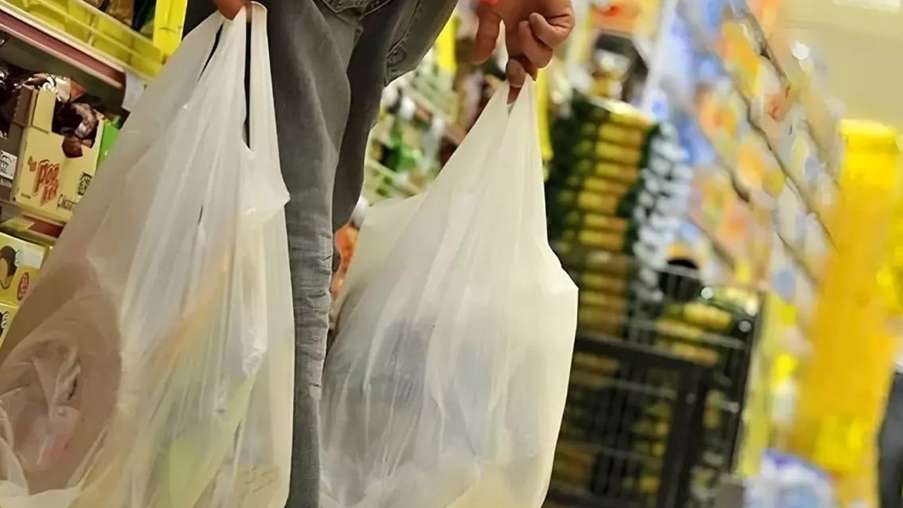 Marketler 50 kuruşluk poşetin 2,5 lira olmasını istiyor...