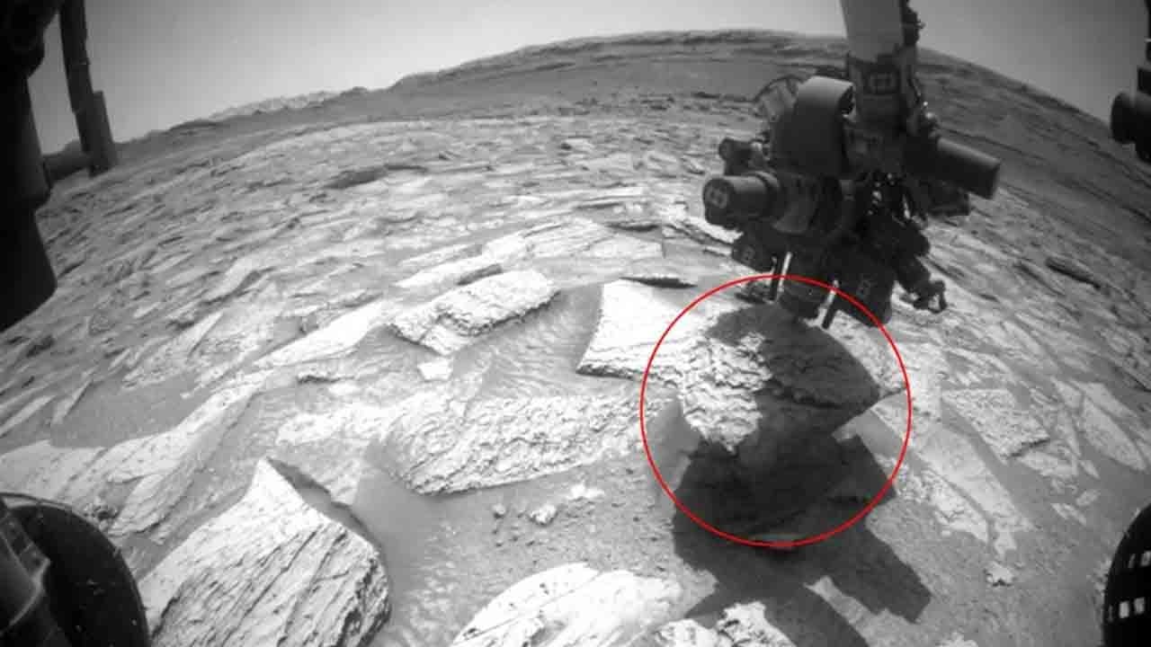 Mars’ta şaşkına çeviren olay: Kaya matkabı kilitledi