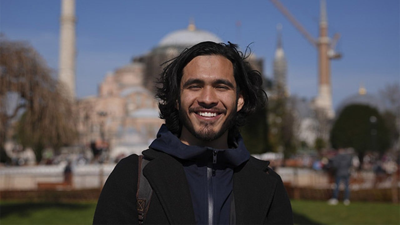 Meksikalı Roberto müslüman oldu İslam ile kalbime huzur geldi