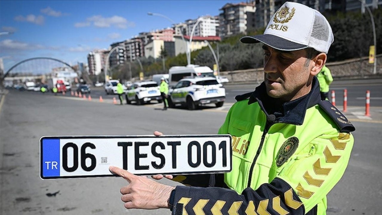 Merak edilen soru cevaplandı! İşte İçişleri Bakanlığı'ndan plaka açıklaması
