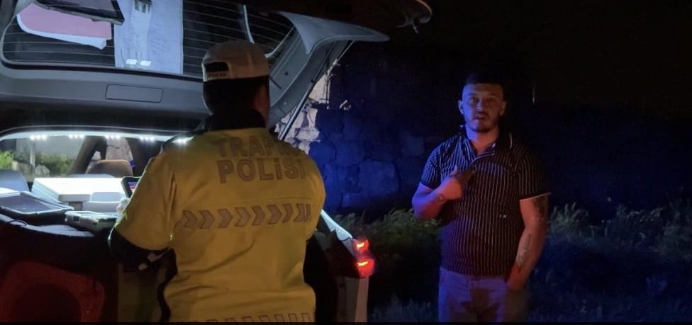 Merakı pahalıya patladı! Yangını izlemeye geldi, 65 bin TL ceza yedi