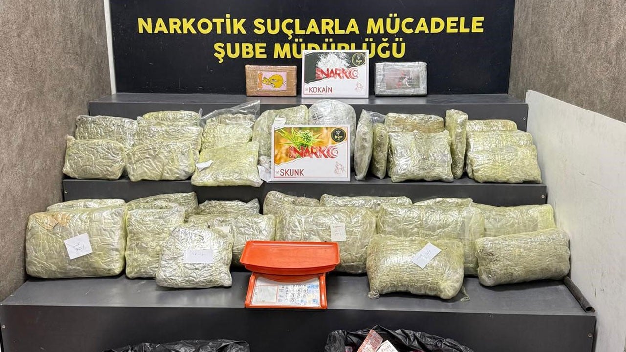 Metruk eve uyuşturucu baskını!