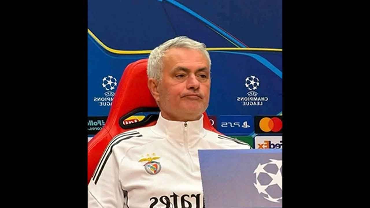 Mourinho Fenerbahçe'yi rezil rüsva etti! Paranoyak bir kulüp...