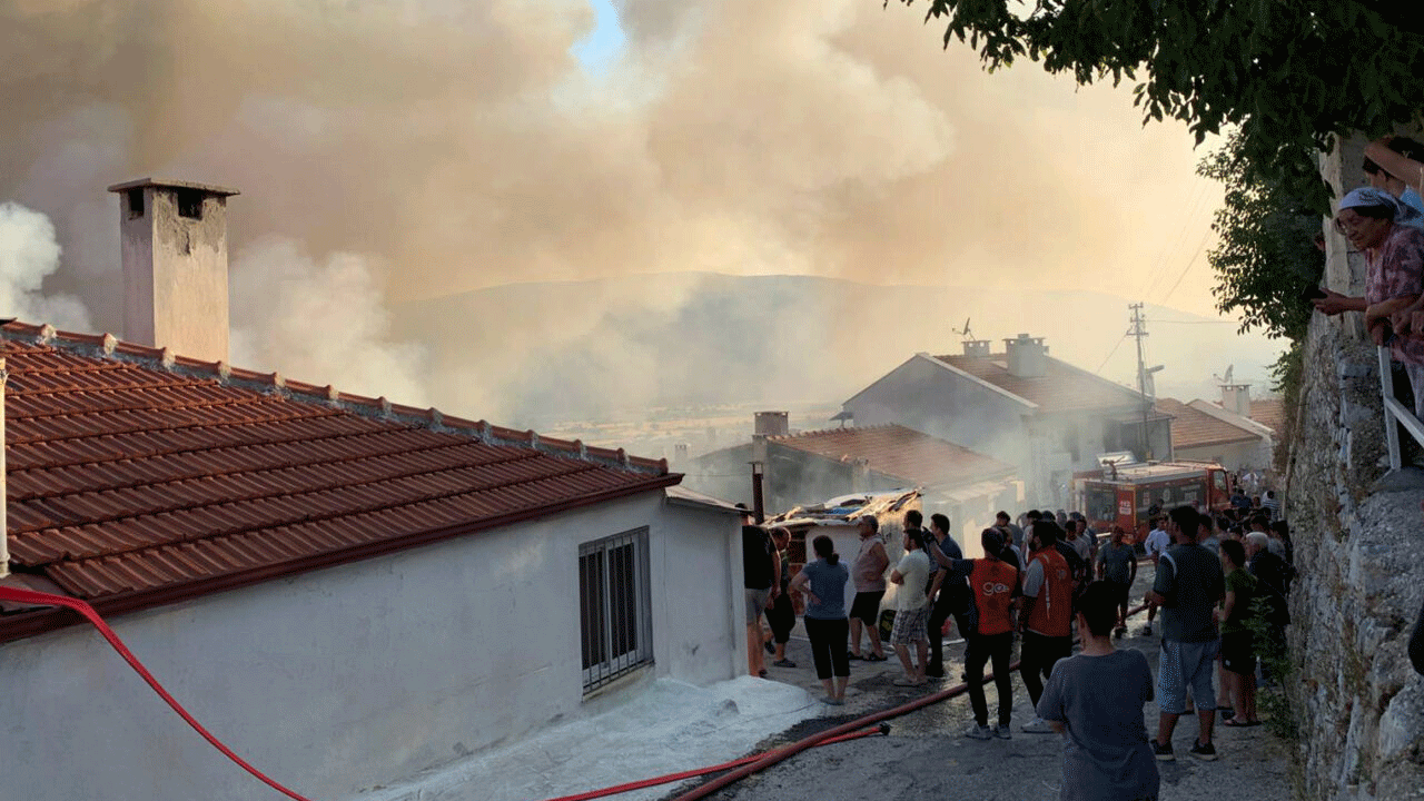 Muğla’da korku dolu anlar yaşandı! Alevler bir anda evi küle çevirdi