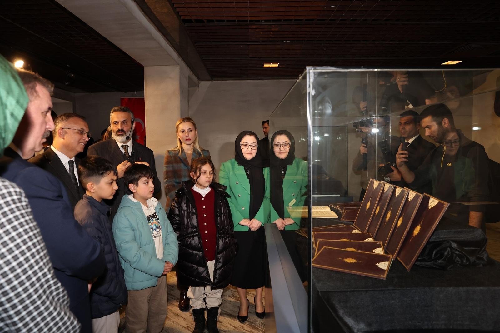 Mukaddes Eserler II: Haremeyn hatıraları kutsal yolculuğun izleri sergisi açıldı